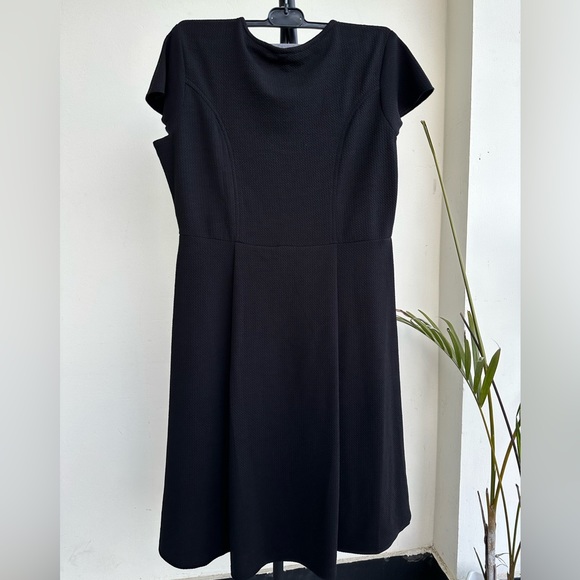 A line Dress - Picture 5 of 5